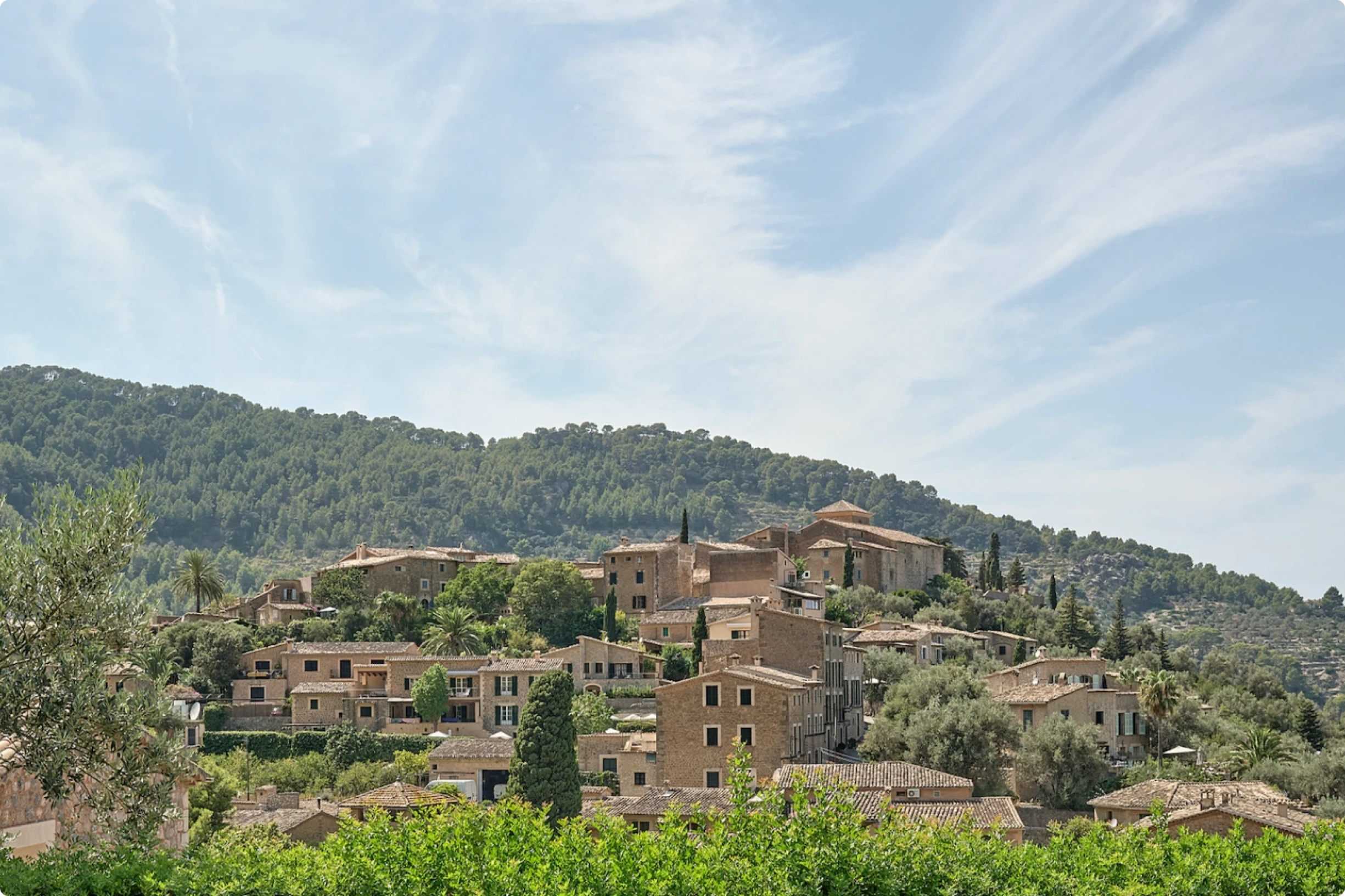 Una propiedad en Mallorca con vistas a las colinas